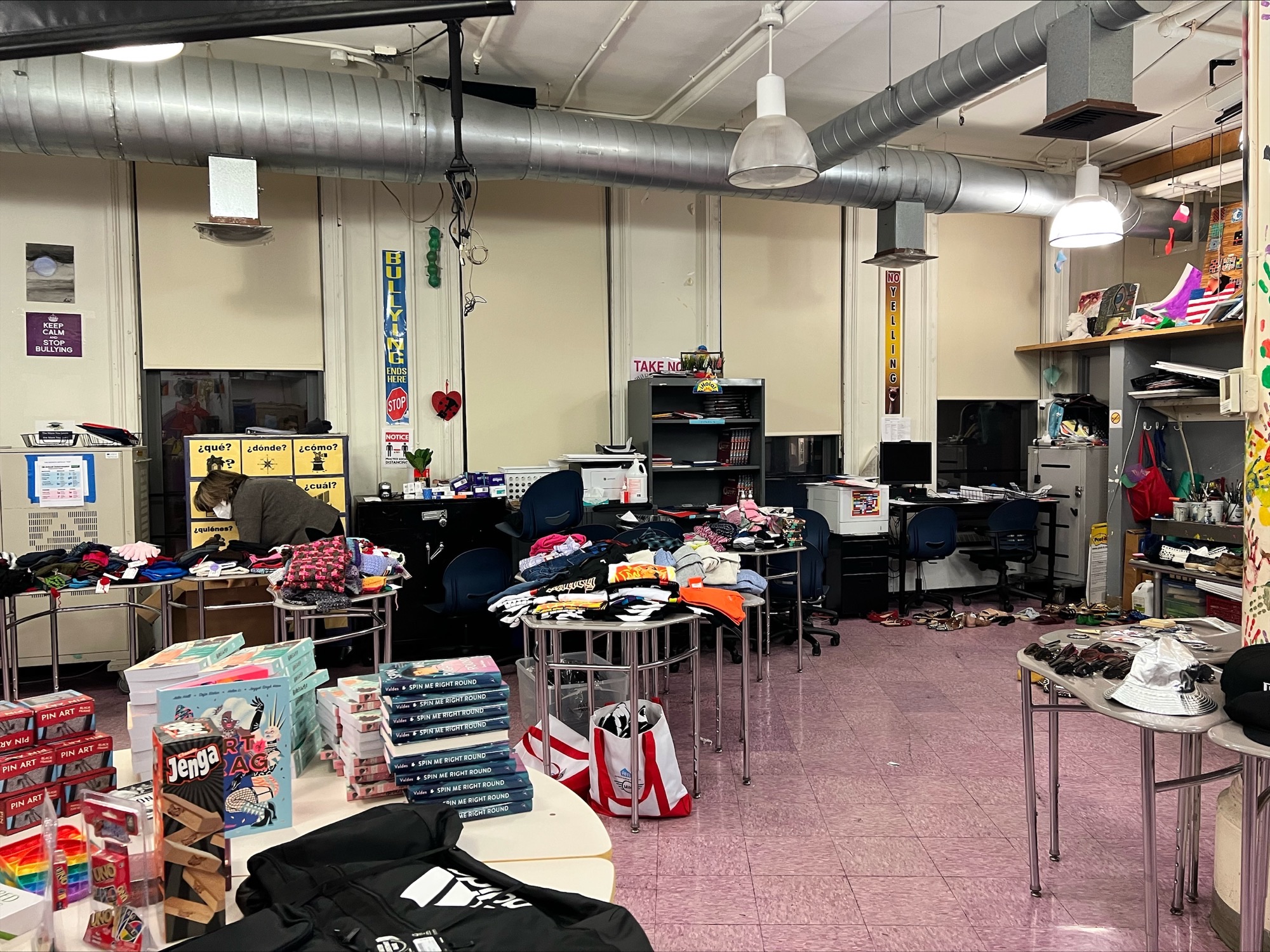 HMI Youth Holiday Popup Shop 2022 - Hetrick-Martin Institute